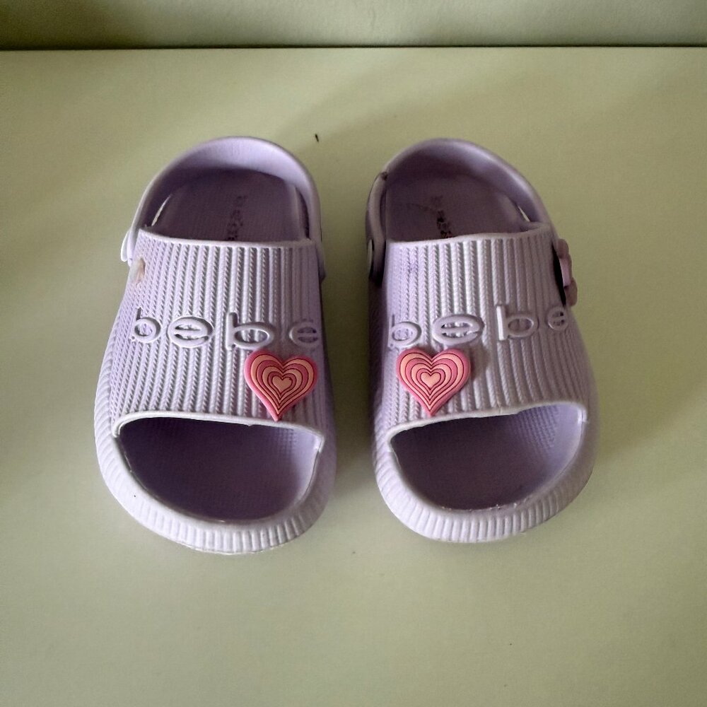 bebe Girls' Slip on Sandals Kids Size 8, Lilac
